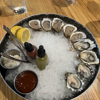 Stern and Bow - Oysters - Pizza Near Me - Closter, New Jersey
