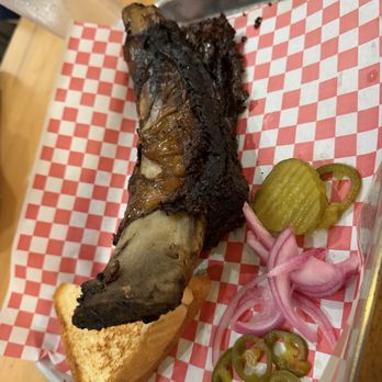Bussin' Q - Food Trucks Near Me - San Antonio, Texas Bussin' Q - Food Trucks Near Me - San Antonio, Texas