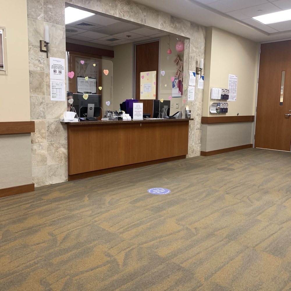 Facey Medical Group - Simi Valley - Check-in desk - Family Practice Near Me - Simi Valley, California Facey Medical Group - Simi Valley - Check-in desk - Family Practice Near Me - Simi Valley, California