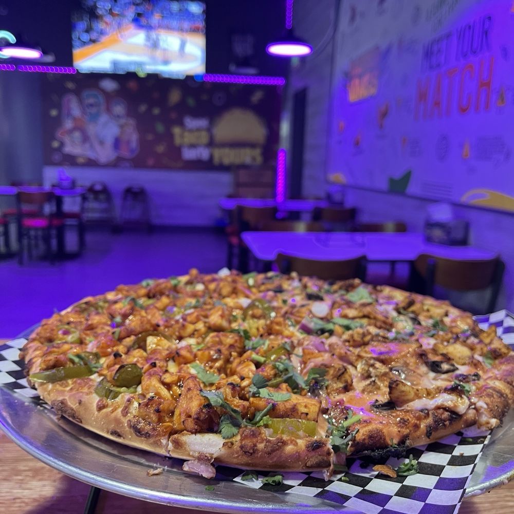 1/2 Achari Pizzatwist 1/2 Tandoori Lamb Twist Salad 1/2 Achari Pizzatwist 1/2 Tandoori Lamb Twist Salad