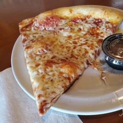 Yellow Cab Tavern - Pizza!