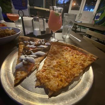 Evio's Pizza & Grill - Pizza Near Me - North Miami, Florida