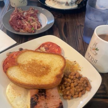 Heritage House Cafe - Full English / Corned Beef Hash / Chicken Fried Steak - Cafes Near Me - Vacaville, California Heritage House Cafe - Full English / Corned Beef Hash / Chicken Fried Steak - Cafes Near Me - Vacaville, California