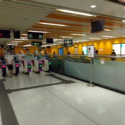 港鐵利東站 - Ticket Gates
