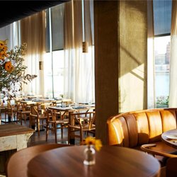 Canopy by Hilton Baltimore Harbor Point - Restaurant