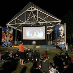 Christmas Wonderland - Movie on the lawn