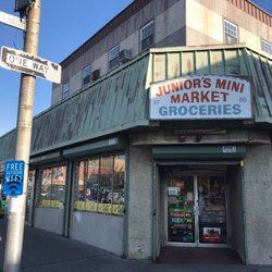 Juniors Mini Mart