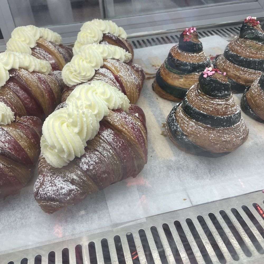 Barburu - Strawberry Croissant, Pistachio Raspberry Croissant Tree - Bakeries Near Me - Mississauga, Ontario Barburu - Strawberry Croissant, Pistachio Raspberry Croissant Tree - Bakeries Near Me - Mississauga, Ontario