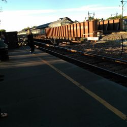 Ravenswood Metra Union Pacific North Station