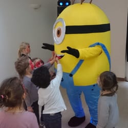 Mo Moon Family - La kids party