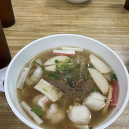 2. Seafood Rice Noodle Soup 2. Seafood Rice Noodle Soup