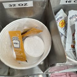Trick to make condiment look full