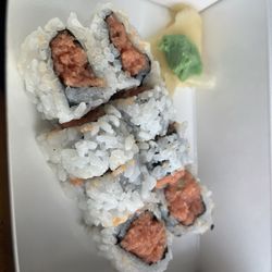 Spicy tuna roll