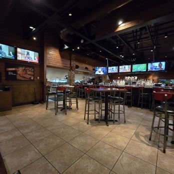 Smokey Bones Tampa - Barbeque Near Me - Tampa, Florida
