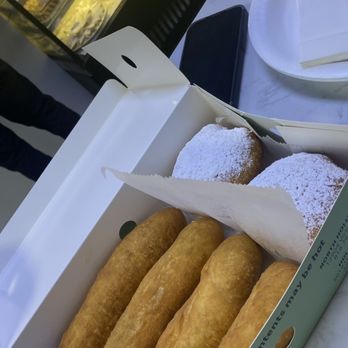 Papillon International Bakery - Pirozhki, Ponchik - Bakeries Near Me - North Hollywood, California Papillon International Bakery - Pirozhki, Ponchik - Bakeries Near Me - North Hollywood, California
