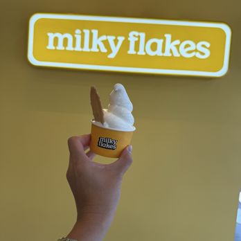 Milky Flakes - Regular size - Hokkaido milk - Ice Cream & Frozen Yogurt Near Me - Walnut Creek, California