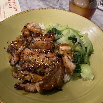 Flights 101 Club Lounge - Chicken Teriyaki Bowl - Lounges Near Me - Burlingame, California Flights 101 Club Lounge - Chicken Teriyaki Bowl - Lounges Near Me - Burlingame, California