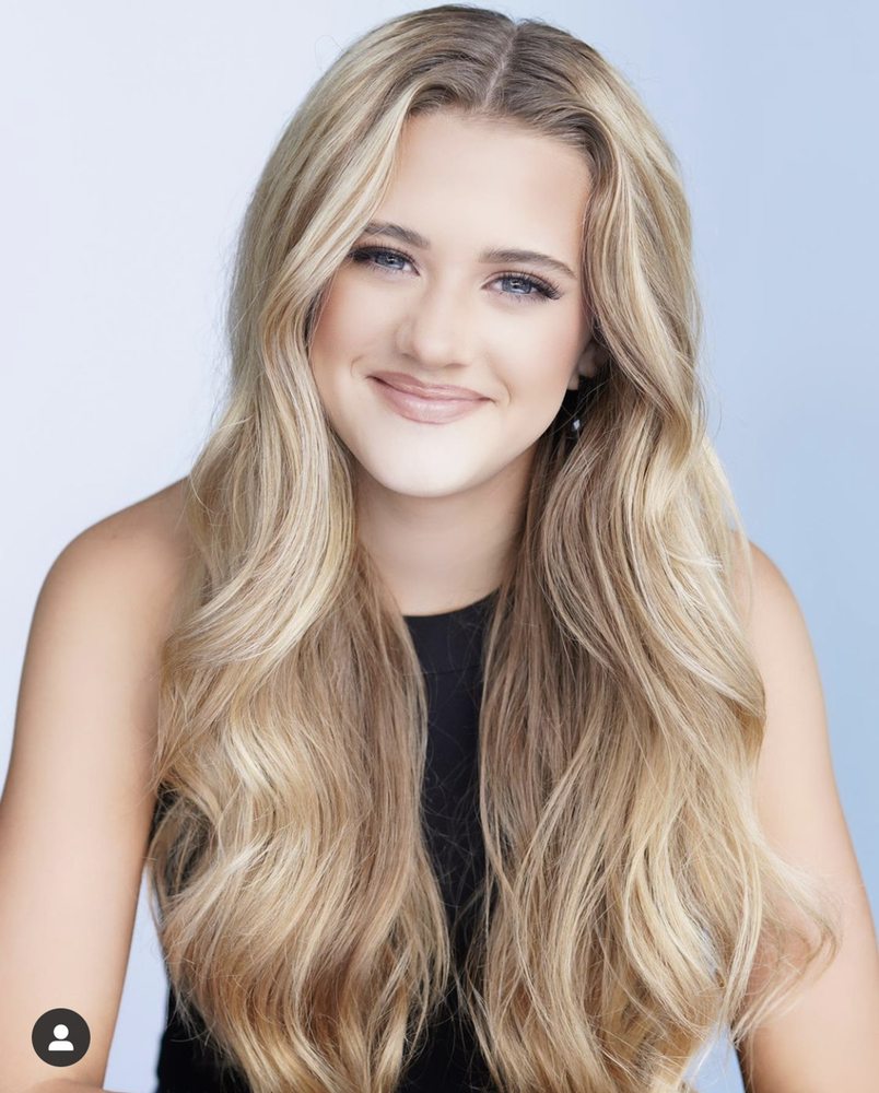 Natalie Michelle Logo