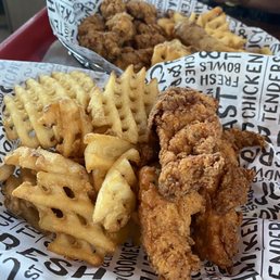 Tenders (3 Pieces) Waffle Fries
