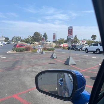 Target - Empty lot. And I've been waiting for 25 min. - Department Stores Near Me - San Diego, California Target - Empty lot. And I've been waiting for 25 min. - Department Stores Near Me - San Diego, California
