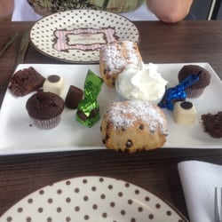 Max Ten - Eerste gang high tea