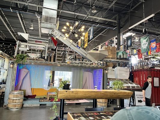 Deep Roots Winery & Bistro - RiNo by null