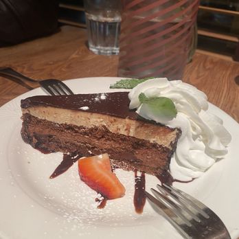 Divina Cucina - Chocolate Cake - Italian Near Me - Montrose, California