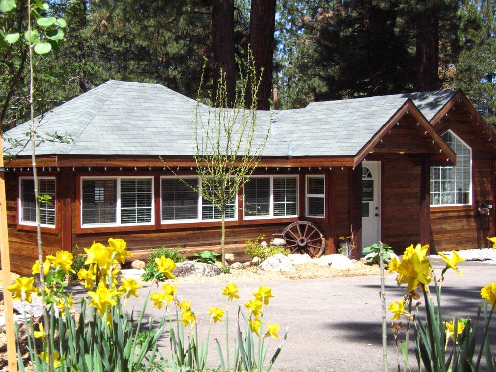 PIONEER TRAIL CABIN VACATION RENTAL South Lake Tahoe, California