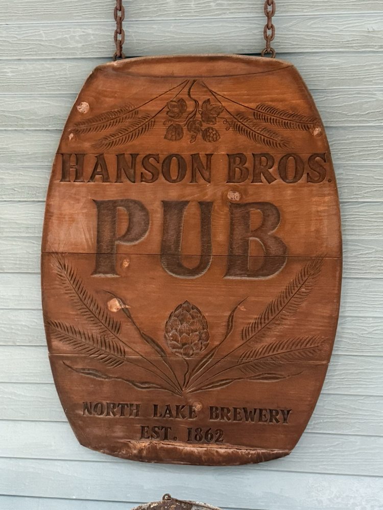 Hanson's Pub Logo