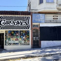Groove Merchant Records