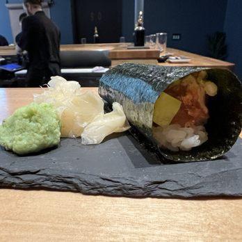 Sugo Hand Roll Bar - Spicy tuna roll - Sushi Bars Near Me - Seattle, Washington