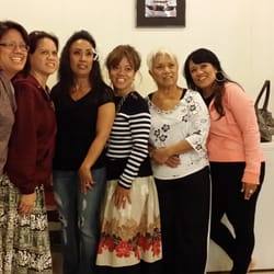 Ke Kai O'Uhane Outrigger Canoe Club - Aunty Judy (Mom) with all her daughters. .