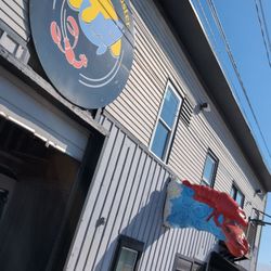 Free Range Fish & Lobster - Exterior