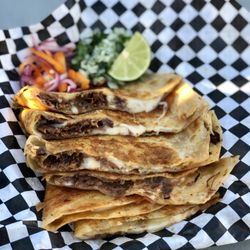 Jefita's kitchen - Birria Quesadilla