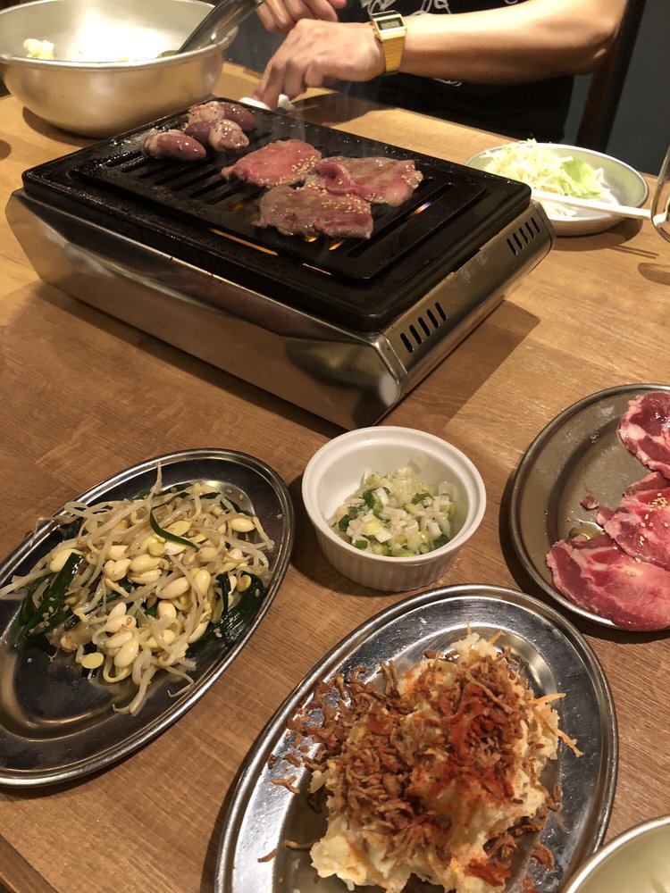 Nakameguroekimaemachikadokouen