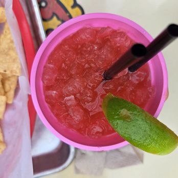 De Nada - Strawberry Lemonade - Mexican Near Me - Austin, Texas De Nada - Strawberry Lemonade - Mexican Near Me - Austin, Texas