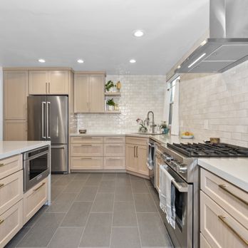 Creative Design & Build - Kitchen Remodel - General Contractors Near Me - Dallas, Texas Creative Design & Build - Kitchen Remodel - General Contractors Near Me - Dallas, Texas