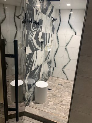 Equinox Anthem Row by null