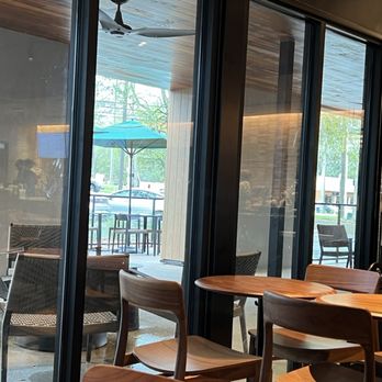 Starbucks - Good amount of outdoor seating. - Coffee & Tea Near Me - Tallahassee, Florida Starbucks - Good amount of outdoor seating. - Coffee & Tea Near Me - Tallahassee, Florida
