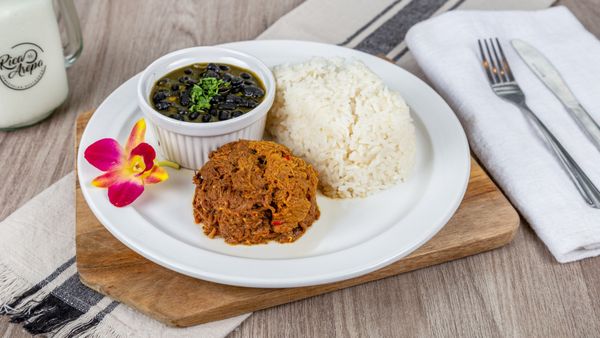 Rica Arepa ARMITAGE | Venezuelan Restaurant by null