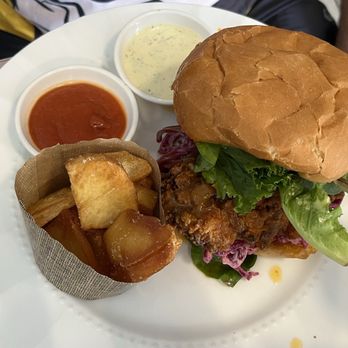 Little Lion Cafe - Hot chicken sandwich - Cafes Near Me - San Diego, California