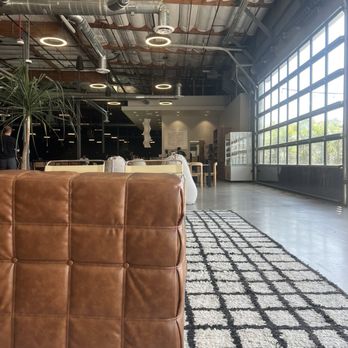Ever Table - Entrance (large outdoor space to the right) - Cafes Near Me - Tustin, California