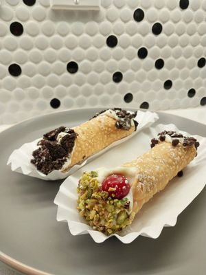 Kelly Cannoli by null