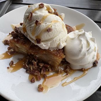 BRU Burger Bar - Brownsburg - The Peach-White Chocolate Bread Pudding - Burgers Near Me - Brownsburg, Indiana