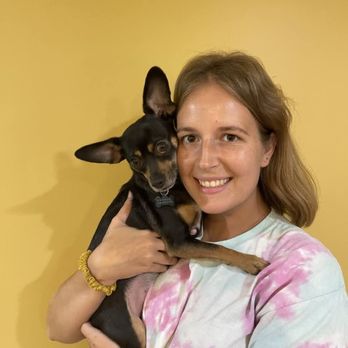 MZ’s Sitting Services - Nelli - Pet Sitting Near Me MZ’s Sitting Services - Nelli - Pet Sitting Near Me