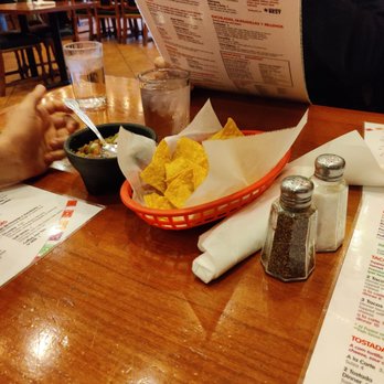Garcia's Restaurant - Complimentary nachos and salsa - Mexican Near Me - Chicago, Illinois Garcia's Restaurant - Complimentary nachos and salsa - Mexican Near Me - Chicago, Illinois