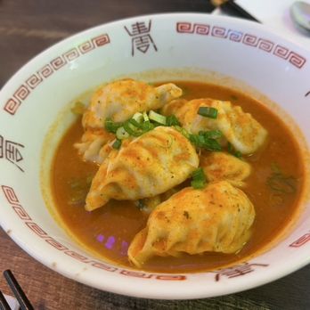 Lhasa Snack Cafe - Jhol momo - Cafes Near Me - Queens, New York