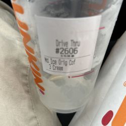 Dunkin' - I FUCKING HATE THIS DUNKIN I ASKED FOR A ICED CARMEL COFFIE WITH JUST CREAM IM NO SUGER AND THE PERSIB ONLY PUT CREAM IN AND IM SO PISSED