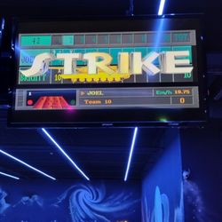 Bowling Universum - Ich habe ein Strike geschafft