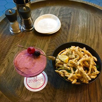 Zozimus Bar - Cocktail Bars Near Me - Dublin, D
